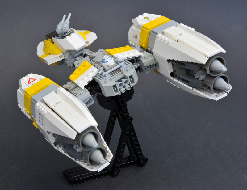 Illustration for article titled Redesigning Star Wars' Coolest Vehicles (Using LEGO)
